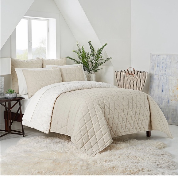Ugg Bedding Ugg Terra Reversible Quilt Set Twinxl In Cream Poshmark